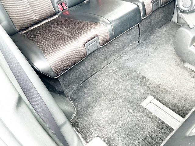 エルグランド ２５０ハイウェイスター　４ＷＤ　寒冷地仕様　純正ナビ　後席モニター　バックカメラ　両側パワースライド　２列目オットマンシート　ＬＥＤヘッドライト　スマートキー　横滑り防止　ＭＴモード　ハーフレザーシート　ＥＴＣ　純正アルミ（53枚目）