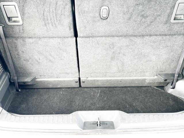 エルグランド ２５０ハイウェイスター　４ＷＤ　寒冷地仕様　純正ナビ　後席モニター　バックカメラ　両側パワースライド　２列目オットマンシート　ＬＥＤヘッドライト　スマートキー　横滑り防止　ＭＴモード　ハーフレザーシート　ＥＴＣ　純正アルミ（57枚目）