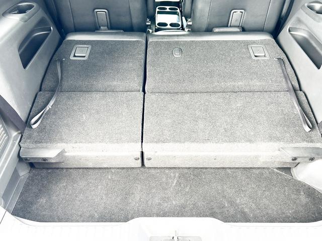 エルグランド ２５０ハイウェイスター　４ＷＤ　寒冷地仕様　純正ナビ　後席モニター　バックカメラ　両側パワースライド　２列目オットマンシート　ＬＥＤヘッドライト　スマートキー　横滑り防止　ＭＴモード　ハーフレザーシート　ＥＴＣ　純正アルミ（59枚目）