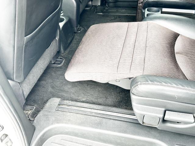 エルグランド ２５０ハイウェイスター　４ＷＤ　寒冷地仕様　純正ナビ　後席モニター　バックカメラ　両側パワースライド　２列目オットマンシート　ＬＥＤヘッドライト　スマートキー　横滑り防止　ＭＴモード　ハーフレザーシート　ＥＴＣ　純正アルミ（66枚目）