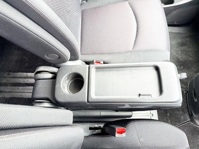 セレナ ハイウェイスター　Ｖエアロセレクション　４ＷＤ　本州仕入　寒冷地仕様　エアロ　社外ＳＤナビ　フルセグＴＶ　両側パワースライド　後席モニター　バックカメラ　スマートキー　クルーズコントロール　ＥＴＣ　タイミングチェーン車　盗難防止装置　フォグ（25枚目）