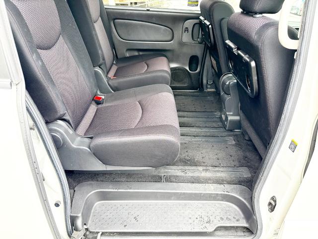 セレナ ハイウェイスター　Ｖエアロセレクション　４ＷＤ　本州仕入　寒冷地仕様　エアロ　社外ＳＤナビ　フルセグＴＶ　両側パワースライド　後席モニター　バックカメラ　スマートキー　クルーズコントロール　ＥＴＣ　タイミングチェーン車　盗難防止装置　フォグ（34枚目）