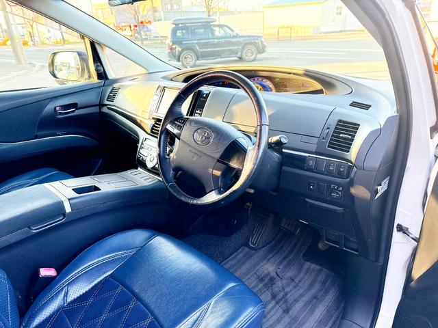 エスティマハイブリッド アエラス　４ＷＤ　本州仕入　寒冷地仕様　モデリスタエアロ　ムーンルーフ　両側パワースライドドア　社外ＳＤナビ　後席モニター　フルセグＴＶ　バックカメラ　プッシュスタート　スマートキー　クルコン　シートヒーター（7枚目）