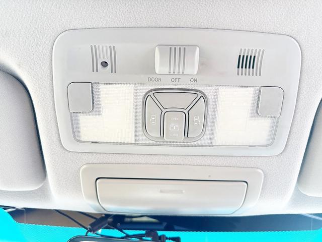 エスティマハイブリッド アエラス　４ＷＤ　本州仕入　寒冷地仕様　モデリスタエアロ　ムーンルーフ　両側パワースライドドア　社外ＳＤナビ　後席モニター　フルセグＴＶ　バックカメラ　プッシュスタート　スマートキー　クルコン　シートヒーター（39枚目）