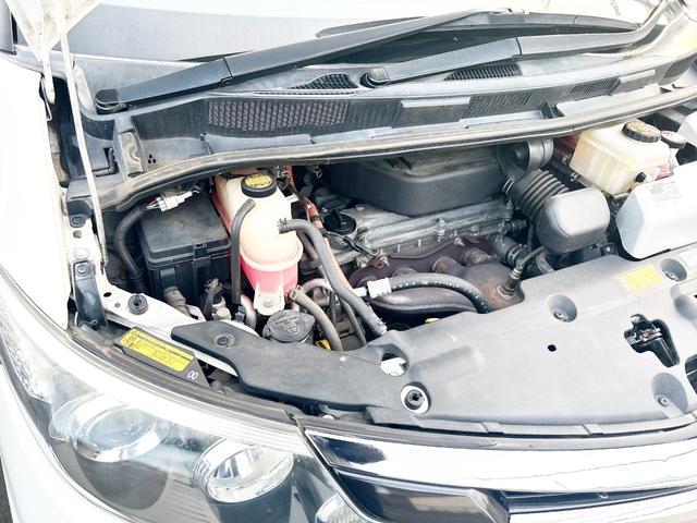 エスティマハイブリッド アエラス　４ＷＤ　本州仕入　寒冷地仕様　モデリスタエアロ　ムーンルーフ　両側パワースライドドア　社外ＳＤナビ　後席モニター　フルセグＴＶ　バックカメラ　プッシュスタート　スマートキー　クルコン　シートヒーター（70枚目）