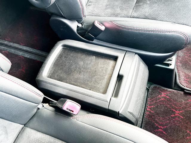 ヴェルファイア 2.4Z ゴールデンアイズ 4WD 本州仕入 純正ナビ 後席モニター 両側パワースライド 電動リアゲート ハーフレザー 2列目オットマンシート 7人乗り HID 純正アルミ 横滑り防止 MTモード付 CVT タイミングチェーン(36枚目)