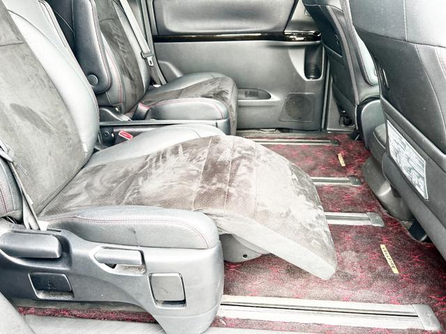 ヴェルファイア ２．４Ｚ　ゴールデンアイズ　４ＷＤ　後期型　アルパイン８型ナビ　後席モニター　フルセグＴＶ　両側パワースライド　電動リアゲート　ＨＩＤ　スマートキー　コーナーセンサー　　ハーフレザー　２列目オットマンシート　社外アルミ（49枚目）