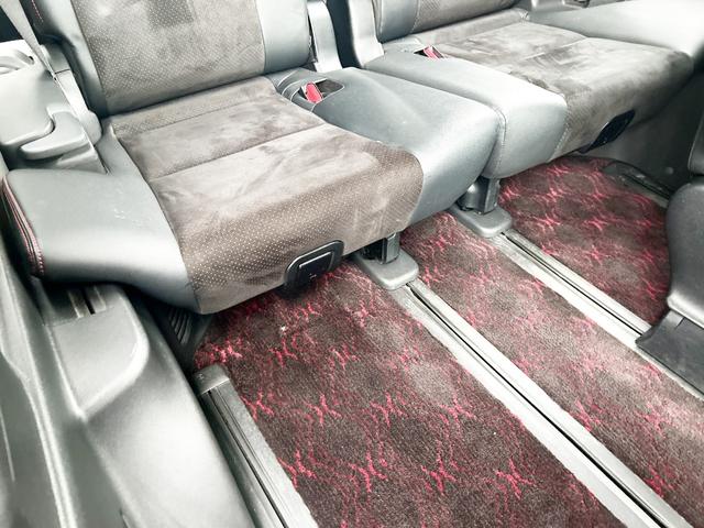 ヴェルファイア ２．４Ｚ　ゴールデンアイズ　４ＷＤ　後期型　アルパイン８型ナビ　後席モニター　フルセグＴＶ　両側パワースライド　電動リアゲート　ＨＩＤ　スマートキー　コーナーセンサー　　ハーフレザー　２列目オットマンシート　社外アルミ（51枚目）