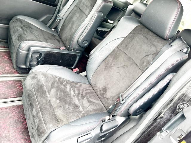 ヴェルファイア ２．４Ｚ　ゴールデンアイズ　４ＷＤ　後期型　アルパイン８型ナビ　後席モニター　フルセグＴＶ　両側パワースライド　電動リアゲート　ＨＩＤ　スマートキー　コーナーセンサー　　ハーフレザー　２列目オットマンシート　社外アルミ（63枚目）