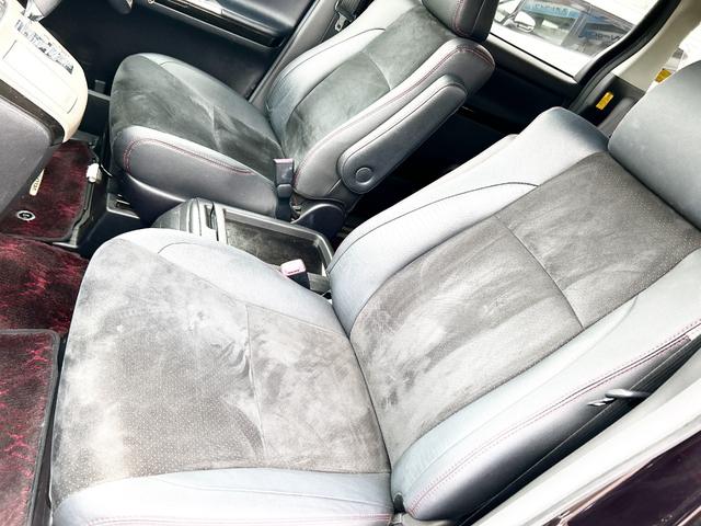 ヴェルファイア ２．４Ｚ　ゴールデンアイズ　４ＷＤ　後期型　アルパイン８型ナビ　後席モニター　フルセグＴＶ　両側パワースライド　電動リアゲート　ＨＩＤ　スマートキー　コーナーセンサー　　ハーフレザー　２列目オットマンシート　社外アルミ（71枚目）