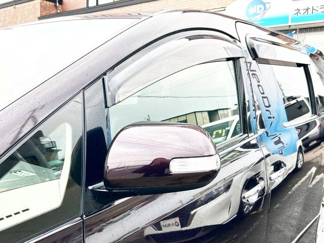 ヴェルファイア ２．４Ｚ　ゴールデンアイズ　４ＷＤ　後期型　アルパイン８型ナビ　後席モニター　フルセグＴＶ　両側パワースライド　電動リアゲート　ＨＩＤ　スマートキー　コーナーセンサー　　ハーフレザー　２列目オットマンシート　社外アルミ（73枚目）