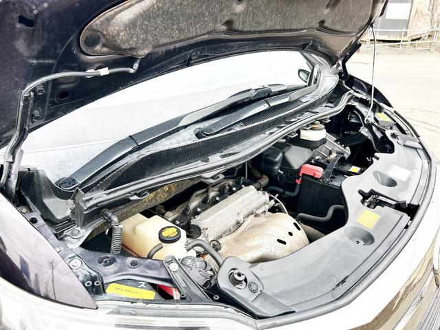 ヴェルファイア ２．４Ｚ　ゴールデンアイズ　４ＷＤ　後期型　アルパイン８型ナビ　後席モニター　フルセグＴＶ　両側パワースライド　電動リアゲート　ＨＩＤ　スマートキー　コーナーセンサー　　ハーフレザー　２列目オットマンシート　社外アルミ（77枚目）