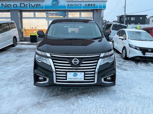 エルグランド ２５０ハイウェイスター　４ＷＤ　本州仕入　寒冷地仕様　パワースライドドア　純正ナビ　フルセグＴＶ　純正ＬＥＤ　純正アルミ　バックカメラ　オートクルーズ　　Ｂｌｕｅｔｏｏｔｈ　ハーフレザーシート　ＥＴＣ　オットマン　３列シート（9枚目）