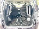ＺＲ　４ＷＤ　本州仕入　ダブルサンルーフ　両側パワースライドドア　メーカーナビ　後席モニターフルセグＴＶ　バックカメラ　パワーバックドア　パワーシート　オットマンシート　１００Ｖ電源　クルーズコントロール（63枚目）