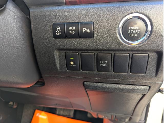 アルファード ２４０Ｓ　４ＷＤ　両側電動スライドドア　アルパイン９型ナビＴＶ　Ｂカメラ　Ｂｌｕｅｔｏｏｔｈ　ＨＩＤ　ＥＴＣ　純正アルミ　本州仕入れ　錆少ない　修復歴無し　１年保証（24枚目）