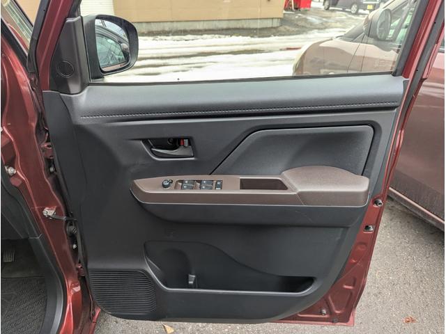 トール Ｘ　ＳＡＩＩＩ　４ＷＤ　スマートアシスト３　ナビＴＶ　Ｂカメラ　Ｂｌｕｅｔｏｏｔｈ　片側電動スライドドア　スマートキー２個　ＥＴＣ　夏冬タイヤ付き　修復歴無し（27枚目）