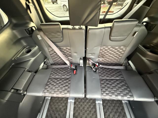 ヴォクシー Ｓ－Ｚ　純正１０型ナビ／前席シートヒーター／バックモニター／レーダークルーズコントロール／クリアランスソナー／純正１７インチアルミ／ＬＥＤヘッドライト（36枚目）