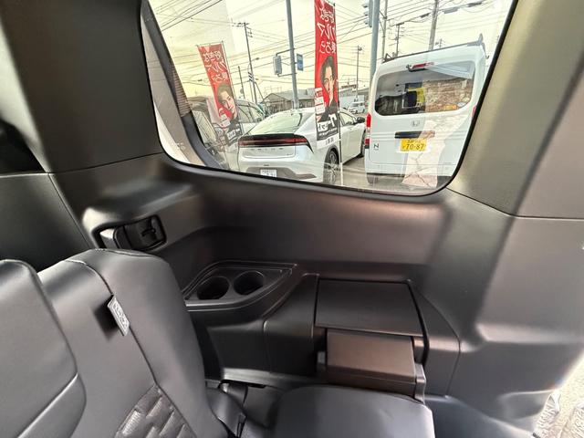 ヴォクシー Ｓ－Ｚ　純正１０型ナビ／前席シートヒーター／バックモニター／レーダークルーズコントロール／クリアランスソナー／純正１７インチアルミ／ＬＥＤヘッドライト（37枚目）