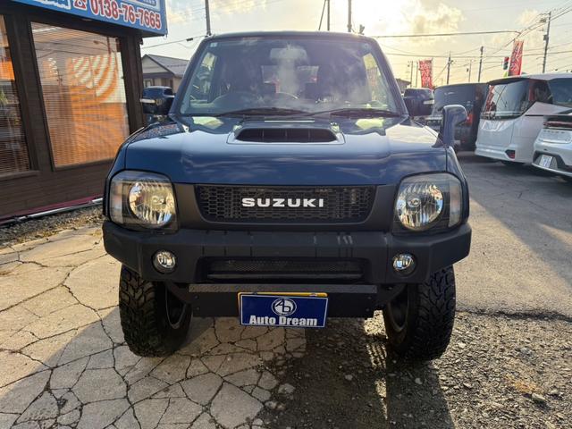 ジムニー ランドベンチャー　４ＷＤ　リフトアップ車　社外バンパー　社外ステップ　キーレスエントリー　電動格納ミラー　ドライブシートヒター　社外グリル　スキットプレート（2枚目）