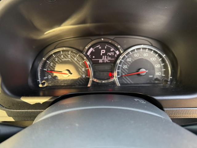 ジムニー ランドベンチャー　４ＷＤ　リフトアップ車　社外バンパー　社外ステップ　キーレスエントリー　電動格納ミラー　ドライブシートヒター　社外グリル　スキットプレート（28枚目）