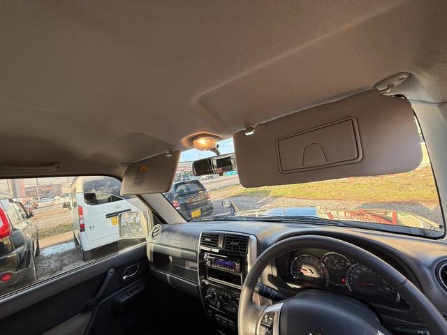 ジムニー ランドベンチャー　４ＷＤ　リフトアップ車　社外バンパー　社外ステップ　キーレスエントリー　電動格納ミラー　ドライブシートヒター　社外グリル　スキットプレート（29枚目）