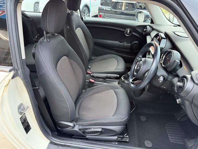 MINI クーパー SDナビフルセグテレビバックカメラ付き(14枚目)