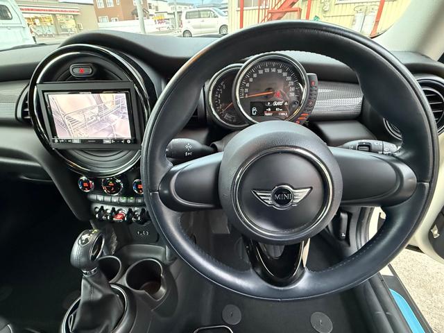 MINI クーパー SDナビフルセグテレビバックカメラ付き(15枚目)