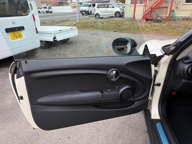 MINI クーパー SDナビフルセグテレビバックカメラ付き(22枚目)