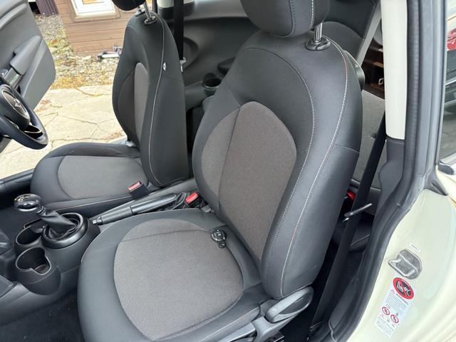 MINI クーパー SDナビフルセグテレビバックカメラ付き(24枚目)