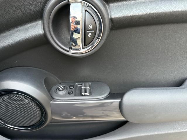 MINI クーパー SDナビフルセグテレビバックカメラ付き(34枚目)