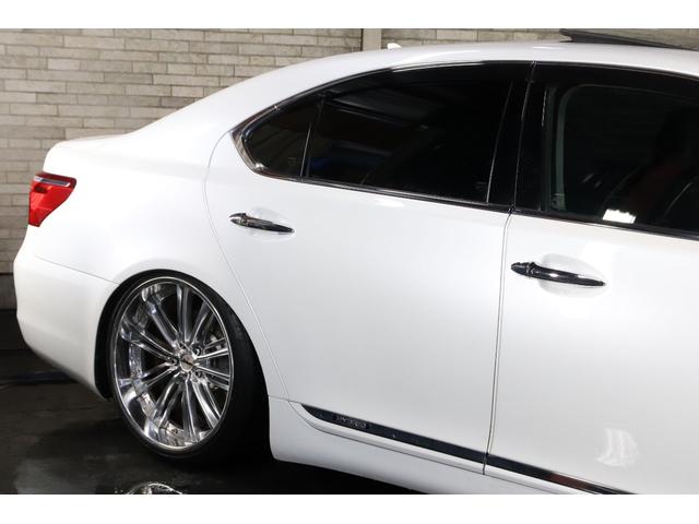 LS600hバージョンSIパッケージ4WDクレンツェ21AW 社外サスコン HDDナビ CD DVDチェンジャー フルセグTV バックカメラ スマートキー ETC USB ミュージックサーバー ブルートゥース パワートランク エアシート ステアリングヒーター(45枚目)