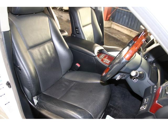 LS600hバージョンSIパッケージ4WDクレンツェ21AW 社外サスコン HDDナビ CD DVDチェンジャー フルセグTV バックカメラ スマートキー ETC USB ミュージックサーバー ブルートゥース パワートランク エアシート ステアリングヒーター(67枚目)