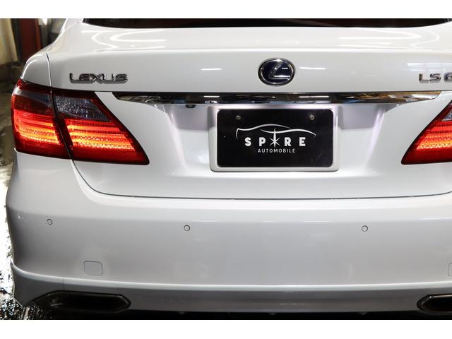 LS600hバージョンSIパッケージ4WDxエアロx19AW メーカーHDDナビ/6連DVDチェンジャー/フルセグTV/バックモニター/ミュージックサーバー/スマートキー/ビルトインETC/ブルートゥース/ミラーヒーター/タイミングチェーン/フルリアサンシェード(27枚目)