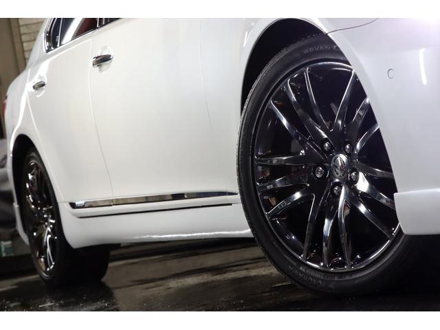 LS600hバージョンSIパッケージ4WDxエアロx19AW メーカーHDDナビ/6連DVDチェンジャー/フルセグTV/バックモニター/ミュージックサーバー/スマートキー/ビルトインETC/ブルートゥース/ミラーヒーター/タイミングチェーン/フルリアサンシェード(33枚目)