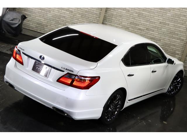 LS600hバージョンSIパッケージ4WDxエアロx19AW メーカーHDDナビ/6連DVDチェンジャー/フルセグTV/バックモニター/ミュージックサーバー/スマートキー/ビルトインETC/ブルートゥース/ミラーヒーター/タイミングチェーン/フルリアサンシェード(41枚目)