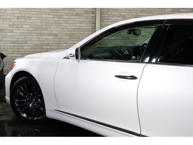 LS600hバージョンSIパッケージ4WDxエアロx19AW メーカーHDDナビ/6連DVDチェンジャー/フルセグTV/バックモニター/ミュージックサーバー/スマートキー/ビルトインETC/ブルートゥース/ミラーヒーター/タイミングチェーン/フルリアサンシェード(54枚目)