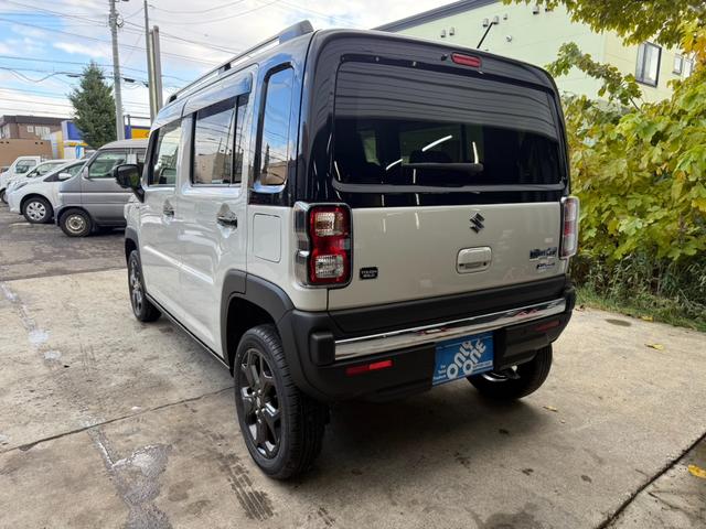 ハスラー タフワイルドターボ　純正全方位モニター付きナビ・純正フロアマット・ドアバイザー・１４インチ新品スタッドレス＆アルミ・下廻り防錆（9枚目）