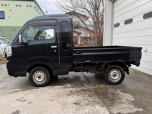 ハイゼットトラック ジャンボ 3方開・4WD・社外ナビ・フルセグTV・ETC・キーレス・夏&冬タイヤ(5枚目)