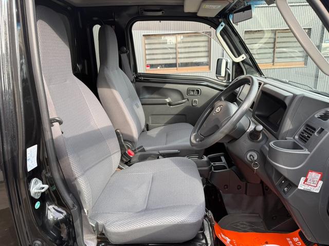 ハイゼットトラック ジャンボ 3方開・4WD・社外ナビ・フルセグTV・ETC・キーレス・夏&冬タイヤ(16枚目)