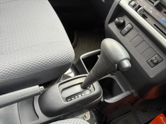 ハイゼットトラック ジャンボ 3方開・4WD・社外ナビ・フルセグTV・ETC・キーレス・夏&冬タイヤ(20枚目)