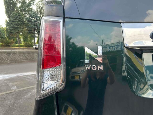 Ｎ－ＷＧＮ Ｇ・Ｌパッケージ　４ＷＤ　ＥＴＣ　バックカメラ　ナビ　フルセグＴＶ　スマートキー　アイドリングストップ　電動格納ミラー　シートヒーター　ベンチシート　ＣＶＴ　盗難防止システム　ＡＢＳ　ＥＳＣ　ＣＤ　ＤＶＤ再生　ＵＳＢ（12枚目）
