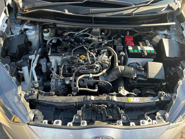 ヤリス Ｘ　４ＷＤ　オートクルーズコントロール　レーンアシスト　衝突被害軽減システム　オートマチックハイビーム　オートライト　スマートキー　ＣＶＴ　盗難防止システム　衝突安全ボディ　ＡＢＳ　ＥＳＣ　ＵＳＢ（26枚目）