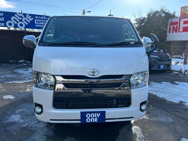 ハイエースバン スーパーGL ダークプライム 4WD ETC バックカメラ ナビ TV 両側スライドドア オートライト スマートキー AT CD ミュージックプレイヤー接続可 Bluetooth ABS エアコン パワーウィンドウ(2枚目)