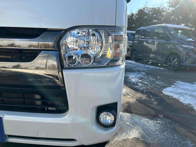 ハイエースバン スーパーGL ダークプライム 4WD ETC バックカメラ ナビ TV 両側スライドドア オートライト スマートキー AT CD ミュージックプレイヤー接続可 Bluetooth ABS エアコン パワーウィンドウ(10枚目)