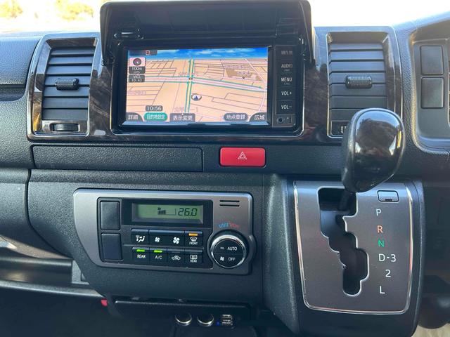 ハイエースバン スーパーGL ダークプライム 4WD ETC バックカメラ ナビ TV 両側スライドドア オートライト スマートキー AT CD ミュージックプレイヤー接続可 Bluetooth ABS エアコン パワーウィンドウ(17枚目)