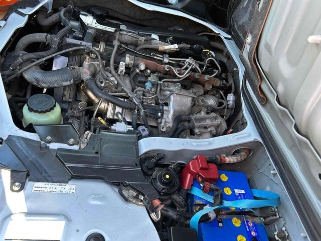ハイエースバン スーパーGL ダークプライム 4WD ETC バックカメラ ナビ TV 両側スライドドア オートライト スマートキー AT CD ミュージックプレイヤー接続可 Bluetooth ABS エアコン パワーウィンドウ(37枚目)