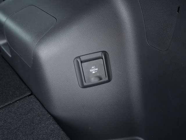 エクリプスクロスＰＨＥＶ Ｐ　テールゲートスポイラー　ドライブレコーダー　ＥＴＣ　スマホ連携８インチナビ　マルチアラウンドモニター　夏冬タイヤセット付　トノカバー　１５００Ｗ給電（5枚目）