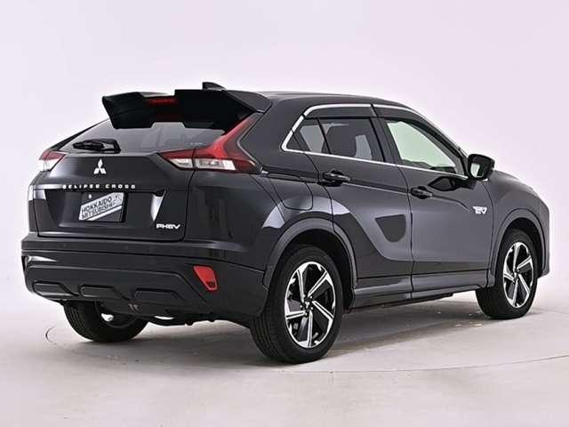 エクリプスクロスＰＨＥＶ Ｐ　テールゲートスポイラー　ドライブレコーダー　ＥＴＣ　スマホ連携８インチナビ　マルチアラウンドモニター　夏冬タイヤセット付　トノカバー　１５００Ｗ給電（19枚目）