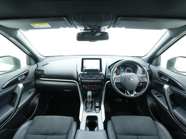 エクリプスクロス ブラックエディション マルチアラウンドモニター 純正ブラックアルミ 純正8インチスマホ連携ナビ 電動サンルーフ&ルーフレール ヘッドアップディスプレイ(6枚目)