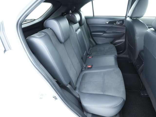 エクリプスクロス ブラックエディション マルチアラウンドモニター 純正ブラックアルミ 純正8インチスマホ連携ナビ 電動サンルーフ&ルーフレール ヘッドアップディスプレイ(8枚目)